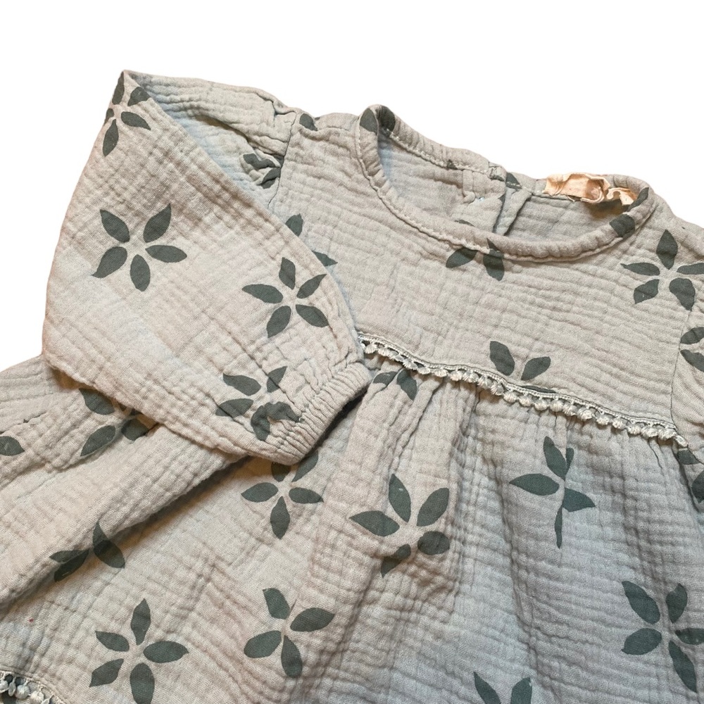 Jessica Simpson - Green Floral Long Sleeved Top